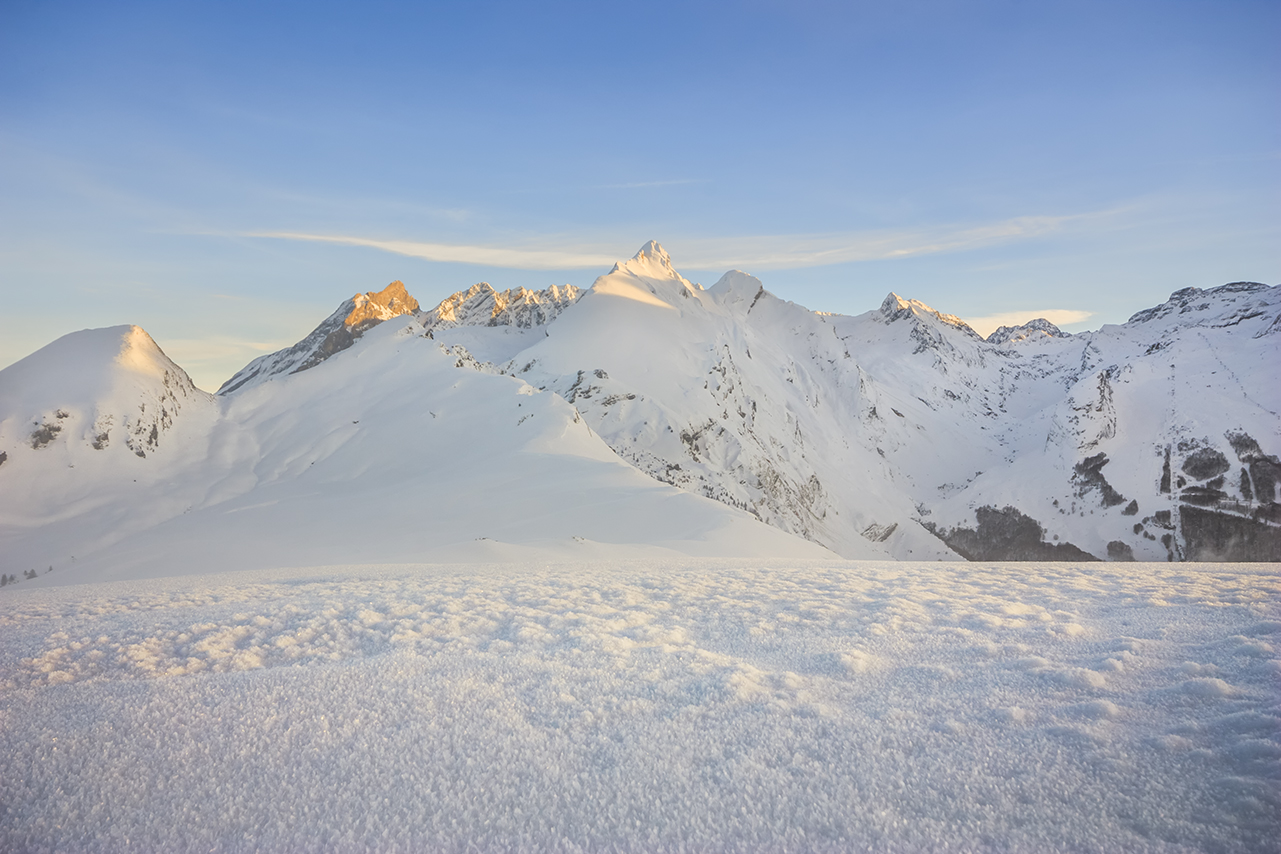 les pyrenees par ronan lambert
