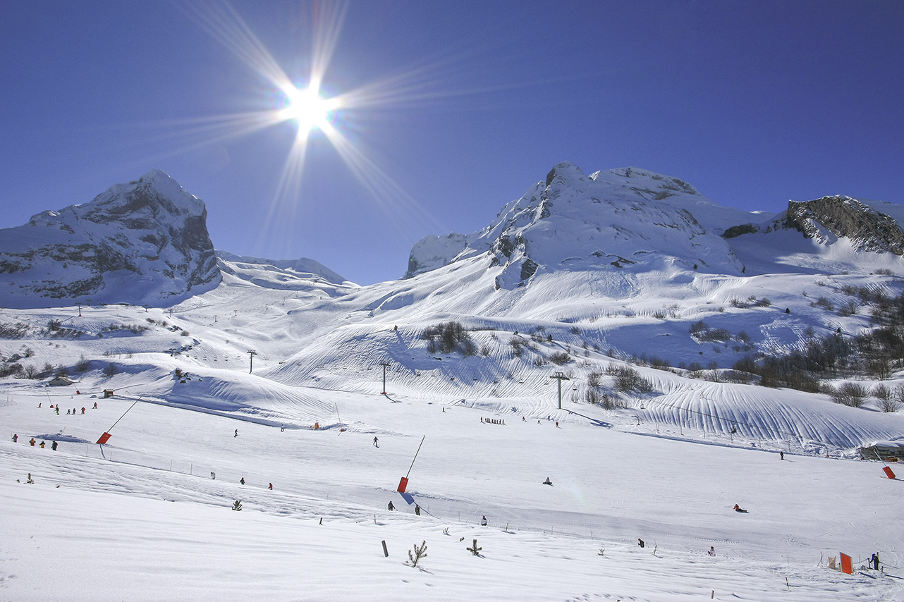 les pyrenees par ronan lambert