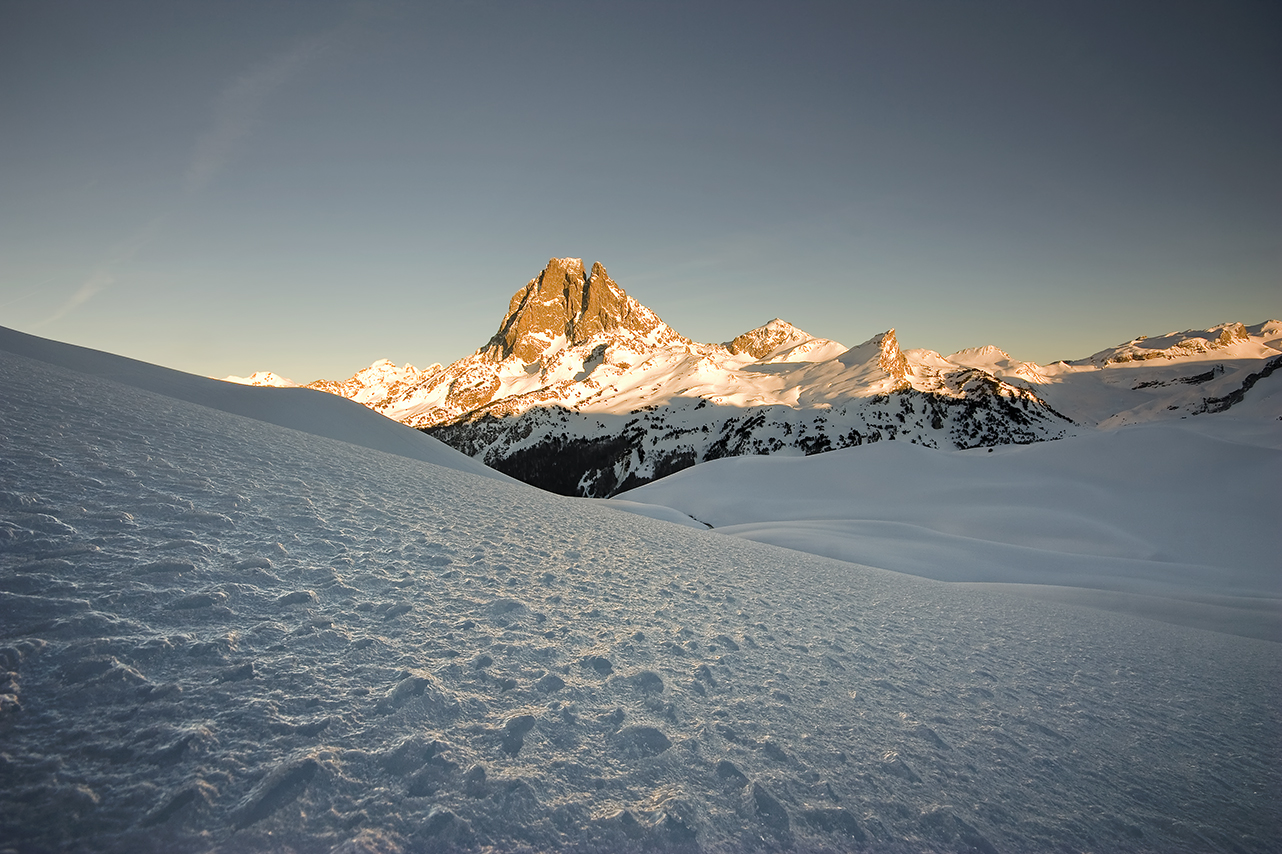 les pyrenees par ronan lambert