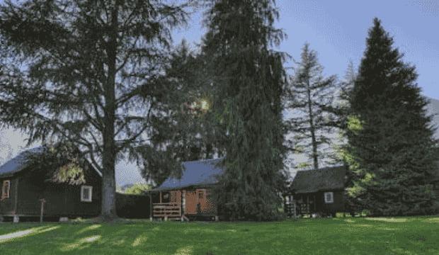 Les 10 campings dans les Pyrénées à découvrir cet été